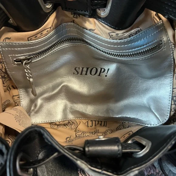 Juicy Couture Heritage Crest Freestyle Hobo with matching Makeup Pouch - Picture 10 of 17